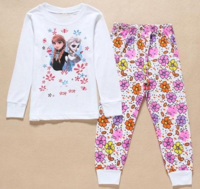 Pijamas manga larga Hello Kitty niña